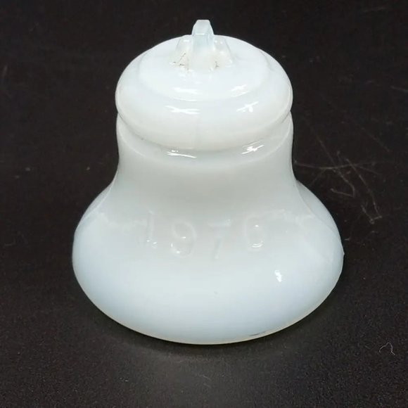 Degenhart Liberty Bell Bicentennial Paperweight Trinket Vintage - Picture 1 of 5